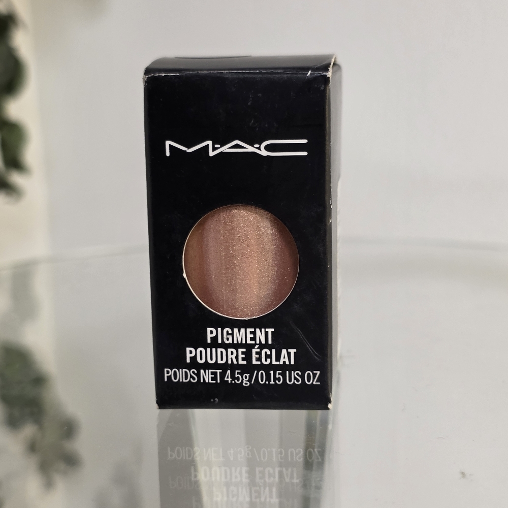 MAC Cosmetics Pigment - Melon - Picture 3 of 7
